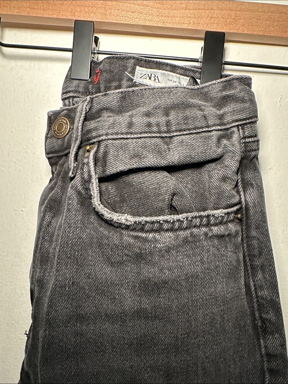 Zara Straight Cut ZW Collection Mid Rise Cropped Jeans - Picture 3 of 5